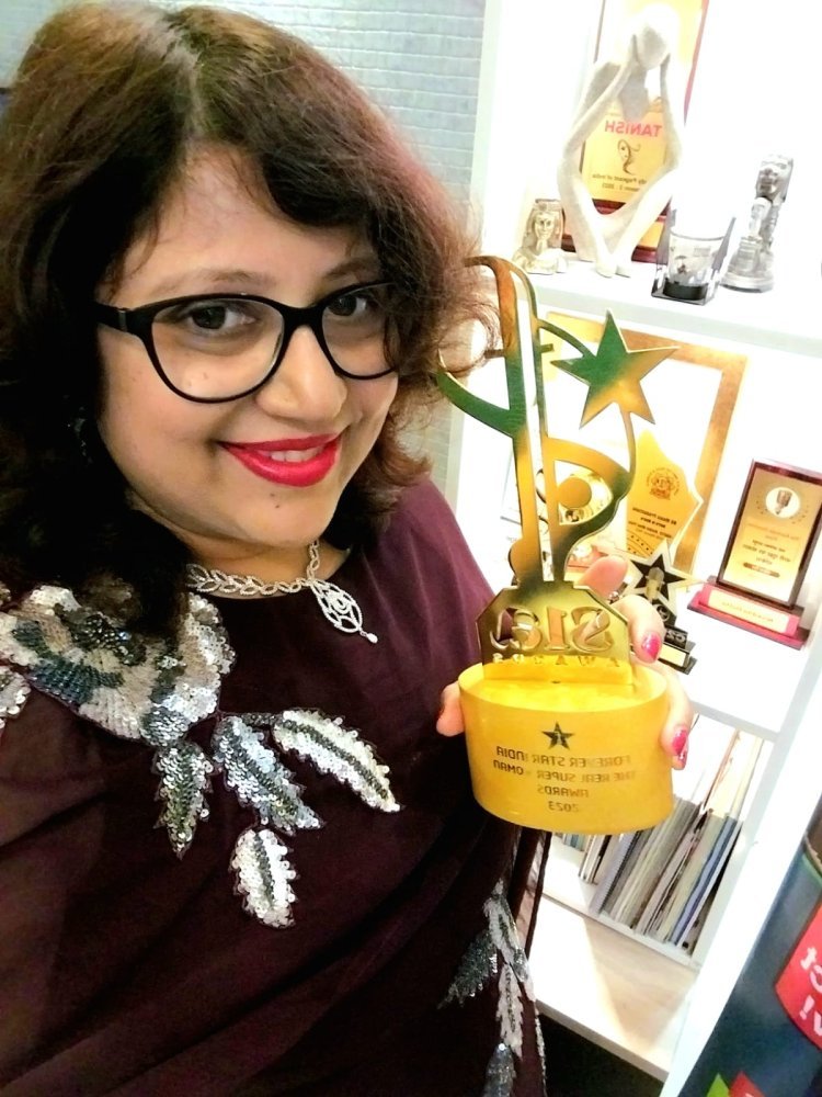 Nivedita Datta Receives Best Singer/Music Composer Award at Super Women's Awards 2023 in Pune